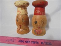 Vintage salt & pepper shaker set