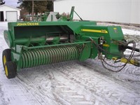 John Deere 348 Square Baler w/ 42 Pan Thrower