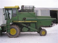 John Deere 6600 Diesel Combine