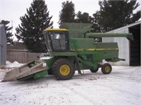 John Deere 6620 Combine