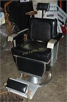 Vintage 1966 Kochs Barber Chair