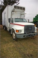 1997 Ford F700 w/18' & Thermo King Unit