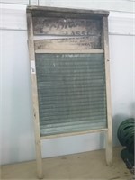Vintage Washboard - needs tlc