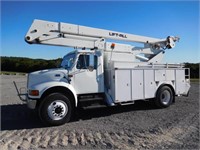 2001 INT'L 4900 S/A BKT TRUCK