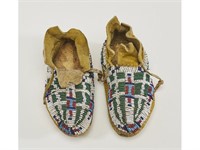 Native American Indian Child Sioux Bead Moccasins