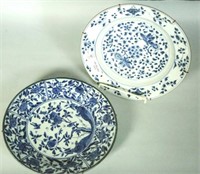 PAIR OF 19th CENTURY CHINESE PORCELAIN CHARGERS