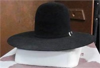 Resistol Mens 77  Black Felt Hat, Size 7 L
