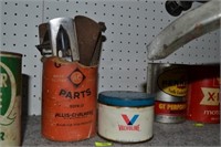 Vintage Cans & Oil Spouts