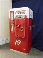 1956 Coca-Cola Vendo 1156-A Coke Machine.Restored