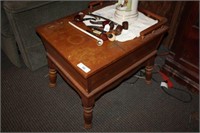 Maple End Table with Lifting Hinged Top