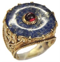 ANTIQUE 10K GOLD RING WITH LAPIS AND GARNET.