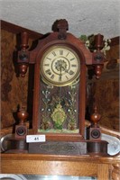 Very Unique Cool Mantle Clock with Key