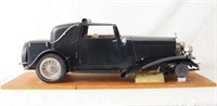 1932 Rolls Royce Model  car encased