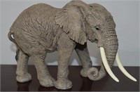 New In Box Herd Series Elephant Figure