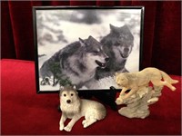 Framed Wolf Print & Figures