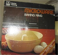 Microwave baking ring