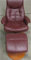 CHAIRWORKS Swivel Chair with Ottoman