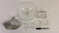 Lot of glass items