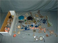 Jewelry Lot.