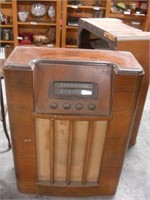 Vintage Cabinet Style Tube Radio -Untested-