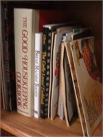 Cook Books & Pamphlets -BBQ, Crock pot, etc.