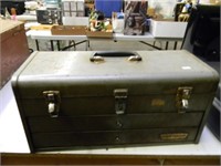 METAL CRAFTSMAN TOOLBOX W/TOOLS