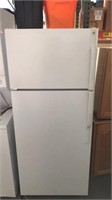 GE 16.9 Cubic Foot Refrigerator