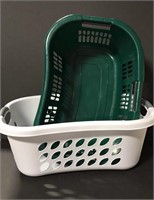 Lot of plastic laundry baskets