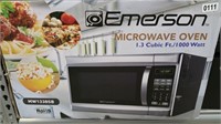 Emerson 1.3 cu.ft. microwave oven Retails $127