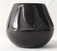 Santa Clara carved black pottery Flora Naranjo