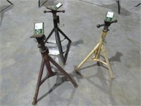 (qty - 3) Pipe Stands-