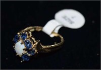10k Gold Ring Size 7 w/ Blue Sapphire