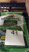 1 LOT BIRD SEED