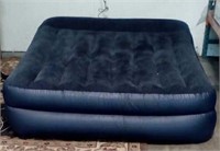 Intex inflatable air bed, Queen with built-in pump