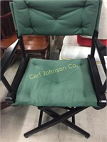 GREEN DIRECTORS CHAIR