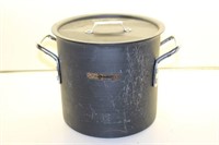 Calphalon Bean Pot with Lid