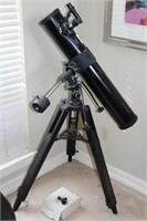 Celestron 4 1/2" Newton Telescope 910mm