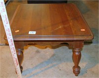 Small cherry bunching table