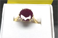 10K RUBY ROUND RING