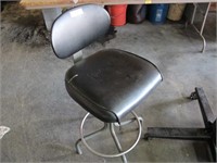 COUNTER HEIGTH CHAIR