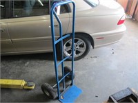 HAND TRUCK