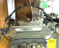 VICTORIAN BERRY DISH & STAND