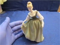 2004 royal doulton figurine "fair lady" hn 4719