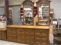 Large 9 Drawer Dresser with 2 Mirrors