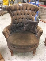 Vintage Diamond Tuck Parlor Chair