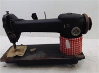 Singer Commercial Sewing Machine  AF 677 93