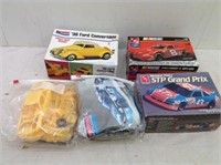 (5) Auto Models (3) Boxed (2) Bagged
