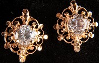 Jewelry 18kt Yellow Gold Diamond Earrings