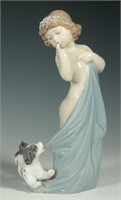 LLADRO 'NAUGHTY PUPPY' PORCELAIN FIGURE WITH BOX