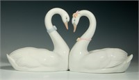 LLADRO 'ENDLESS LOVE', SIGNED FIGURE WITH BOX